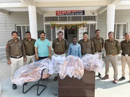 सागौर पुलिस ने तांबे के छड़ चोरी मामले में आरोपी को गिरफ्तार कर बड़ी सफलता हासिल की और ढाई लाख की राशि बरामद की