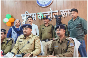 प्रेमप्रसंग में बाधा बन रहे पति को पत्नी और प्रेमी ने उतारा...