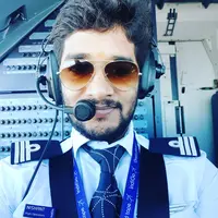 निवाड़ी के कैप्टन निशांत राय ने रचा इतिहास: बुंदेलखंड के पहले पायलट बनकर बढ़ाया जिले का मान 