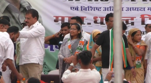 ऊषा कोल की नई राजनीतिक पारी कांग्रेस में शामिल