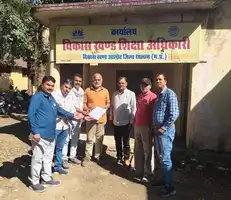 वेतन भुगतान में देरी से शिक्षकों में फूटा आक्रोश: आलोट बीईओ कार्यालय में सौंपा ज्ञापन, जल्द भुगतान की मांग