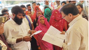 लिधौरा -दिगौड़ा कस्बा से आबकारी शराब की दुकान हटाने को लेकर ग्रामीणों ने कलेक्टर के नाम सौंपा ज्ञापन