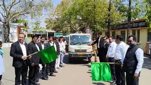 नेशनल लोक अदालत के प्रचार-प्रसार हेतु रवाना किये गये प्रचार वाहन