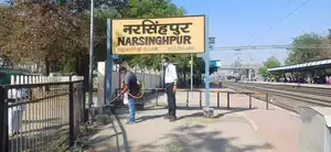 नरसिंहपुर रेलवे अस्पताल के डॉ आर आर कुर्रे ने मच्छरों से होने वाली बीमारियों से लोगों को जागरूक किया