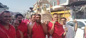 भगवान महावीर के जन्मकल्याणक में निकली विशाल शोभायात्रा