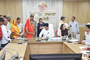 कलेक्टर ने की 265 आवेदन पत्रो पर जन सुनवाई