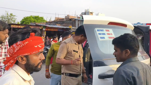 दर्दनाक सड़क हादसा चाकघाट मंत्री चौराहे पर