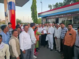 TET अनिवार्य करने के फैसले से शिक्षकों में हड़कंप; मध्यप्रदेश शिक्षक संघ ने विधायक पटेरिया को सौंपा ज्ञापन