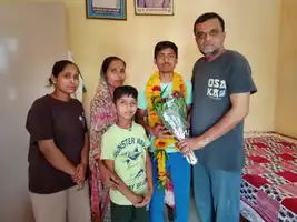 प्रदेश की मेरिट लिस्ट में प्रथम आने पर श्लोक प्रजापति का किया...