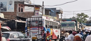 कोपरा मुरम डंपर से बाजार में जाम की समस्या