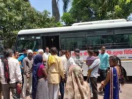 विधायक भार्गव ने 15 मरीजों को इलाज हेतु भोपाल भेजा 