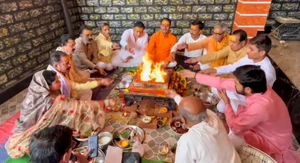 भगवान श्री परशुराम जी के जन्मोत्सव पर हटा में भव्य हवन-पूजन और भंडारा