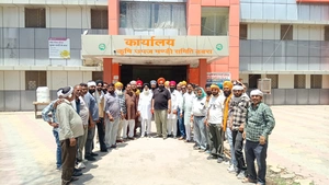 डबरा मंडी में टकराव तेज: व्यापारी संघ पर ट्रक एसोसिएशन का हमला,...