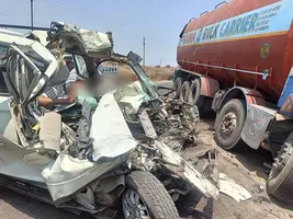 बड़वानी… भीषण सडक़ हादसा : टैंकर-कार टक्कर में 6 मौत, खुशियों में...