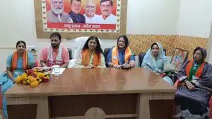 कांग्रेस व सहयोगी दलों ने महिलाओं की उड़ान रोकने का किया काम...