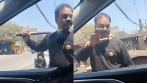 बाइक सवार की दबंगई से दंपत्ति परेशान
