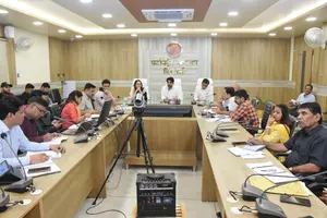 जल गंगा संवर्धन अभियान अंतर्गत निर्धारित विभागीय लक्ष्य समय पर पूरे करें...