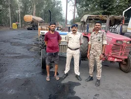 बिना अभिवहन पास रेत परिवहन पर कार्रवाई, ट्रैक्टर-ट्रॉली जप्त