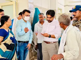 कलेक्टर ने किया जिला चिकित्सालय सह ट्रॉमा सेंटर का औचक निरीक्षण