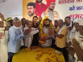 ग्रामीण किसानों ने सासद का किया आभार प्रदर्शन