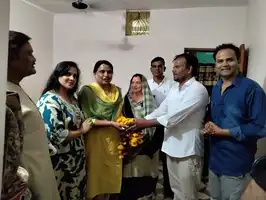 *बैतूल जिला कांग्रेस अध्यक्ष निलय डागा का आमला दौरा, कार्यकर्ताओं में उत्साह* नगर कांग्रेस अध्यक्ष अजय सोलंकी के निवास पर हुआ जोरदार स्वागत 