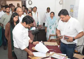 कलेक्टर ने किया तहसील कार्यालय देवसर का निरीक्षण