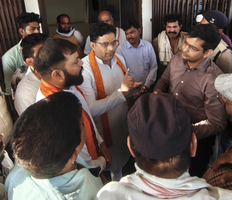 स्टे के बाद हो रहा निर्माण एस डी एम ने निर्माण पर लगाई रोक एस डी एम कोर्ट में चल रहा केस,