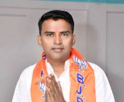 #बड़ी_खबर एक बार फिर मानवता का परिचय देते नजर आए मंत्री दिलीप अहिरवार 