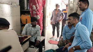 पारिवारिक कारणों के चलते युवक ने लगाई नर्मदा में छलांग। लायबाय रिंग में युवक की बची जान। एसडीआरएफ की टीम ने किया रेस्क्यू ,युवक की बचाई जान
