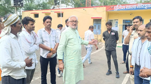 तेंदूपत्ता संग्राहकों के साथ वनकर्मियों की बर्बरता; मारपीट और जातिसूचक गालियों का लगा आरोप, गौरझामर थाने पहुंचा मामला