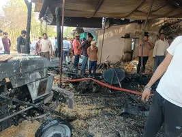 ग्राम बिसनूर में भीषण आगजनी, चार मकान जलकर खाक* लाखों का हुआ नुकसान, ग्रामीणों में दहशत का माहौल
