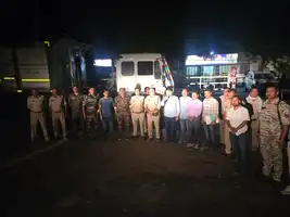 रेत माफियाओं पर प्रशासन का बड़ा प्रहार: 06 डम्पर, 02 ट्रैक्टर-ट्रॉली जब्त, 1500 घनमीटर अवैध रेत डंप नष्ट