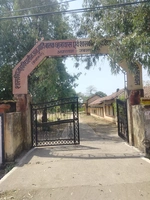 भूमि पूजन के 4 साल बाद भी अधारताल छात्रावास निर्माण अधूरा, छात्र परेशान