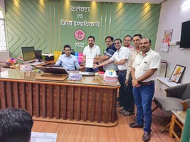 प्रशासनिक अव्यवस्थाओं के चलते हरदा शहर का 40% व्यापार प्रभावित व्यापारियों ने SP कलेक्टर को ज्ञापन सौपकर व्यवस्था सुधारने की मांग की  