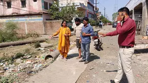 पार्षद भारती राय ने किया निरीक्षण 