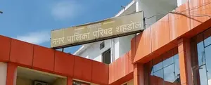 फाइलें घर पहुंचने और ठेकेदारों पर दबाव की चर्चा, बैराज विवाद गहराया