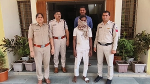 नाबालिक लड़की को लेकर भाग जीजा, 25 दिन बाद पुलिस ने किया गिरफ्तार 