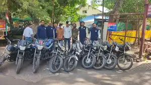 इंदौर में वाहन चोर गिरोहों पर बड़ा एक्शन: 6 आरोपी गिरफ्तार, 26 चोरी की मोटरसाइकिलें बरामद