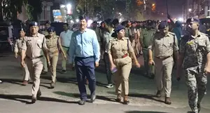 गुना पुलिस का पैदल मार्च ईद पर्व पर सतर्कता