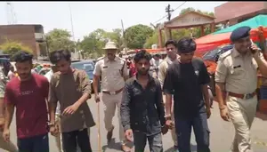 बोलेरो में आग लगाने वाले आरोपी गिरफतार 
