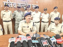 टीकमगढ़ एसपी ने 72 घंटे में खोले राज ,फिल्मी स्टाइल में रची बकरी लूट की साजिश, विरोध करने पर बुजुर्ग चरवाहे की गोली मारकर हत्या; 3 आरोपी गिर