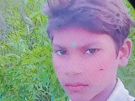 पन्ना: सड़क हादसे में किशोर की दर्दनाक मौत, बड़ा भाई गंभीर रूप से घायल