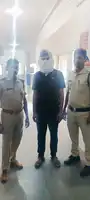 *9 लाख की लूट का भेदी गिरफ्तार : पड़ोसी दुकानदार ही निकला लूट कांड का सूत्रधार, फोन पर दी थी लुटेरों को पूरी जानकारी*