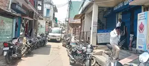 बैंक ऑफ इंडिया आमला शाखा में अव्यवस्थाओं का अंबार, मूलभूत सुविधाओं के अभाव से ग्राहक परेशान