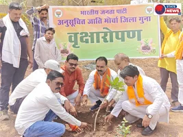 गुना में भाजपा अनुसूचित जाति मोर्चा ने किया वृक्षारोपण; डॉ. अंबेडकर को किया नमन 