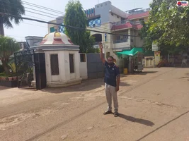 गुना में 'मौत के तार': सहयोग अस्पताल के पास बिजली की लटकती...