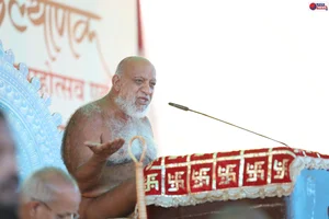 *स्वयं को इतना पवित्र बना लो कि संपर्क में आने बाला भी सौभाग्यशाली महसूस करे*  *पुराण उठाकर देख लो स्त्री पर्याय भी धन्य है*  *जैन धर्म कभी 