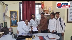 अखिल भारतीय विद्यार्थी परिषद् के पदाधिकारियों ने रिजल्ट खराब को लेकर प्राचार्य को सौंपा ज्ञापन 