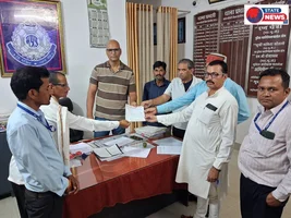 साखी पंचायत की घटिया सड़क का सच दिखाना पड़ा भारी, 