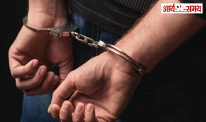 Jabalpur News: पुलिस लिखे वाहन में घूम रहा था लाखों की ठगी करने वाला धीरेंद्र: गिरफ्तार, पुलिस की टोपी समेत गाड़ी जब्त